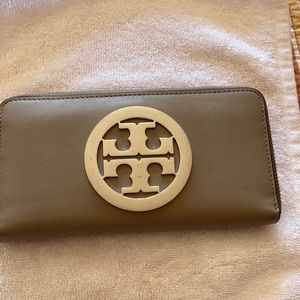 Tory Burch Wallet